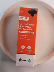 The Derma Co. Oil-Free Sunscreen SPF 50