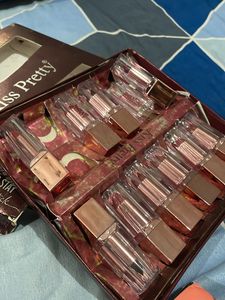 Pack Of 2 Kiss Pretty Lipstick