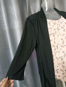 Floral Top &amp; Black Cardigan (Attached)🖤