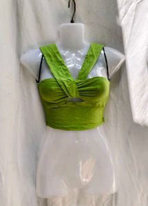 581210. Green Crop Top