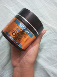 Bio Secrets SPF 40 UVSHIELD Mattifying Mirror Shine UVA &amp; UVB 8 In One Ph Balanced Sunscreen 🧴
