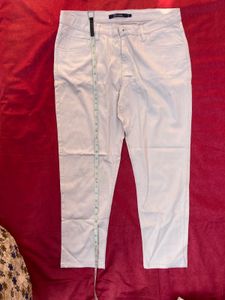 Off-White Straight Leg Jeans