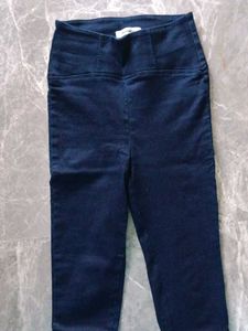 Dark Wash Denim Jeggings.completely new