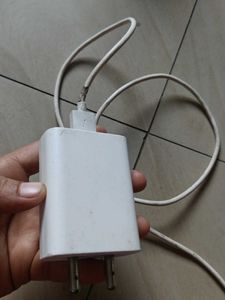 Vivo Charger 33w with cable free