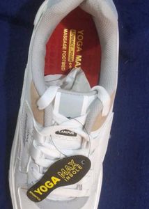 Campus White Sneakers yoga advance max insole