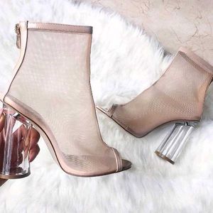 Luxurious Nude Y2k Heels/Size 5/37