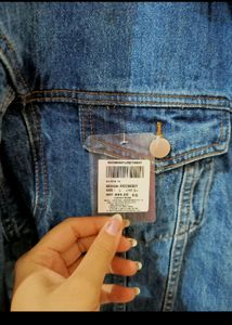 OVERSIZED DENIM JACKET