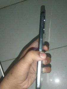 Vivo Y 16 Phone With Charger