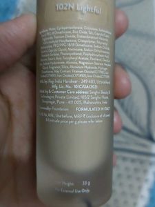 MyGlamm Super Serum Foundation