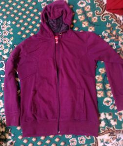 WINE COLOUR HOODIE.