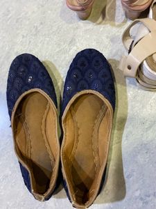 Combo Of Heels And Jutti