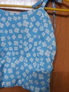 Floral Tie-Strap Crop Top