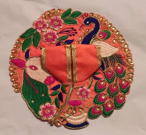 Laddu Gopal Poshak Size No 5 ( Pack Of 1 Pcs )