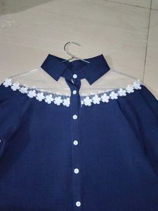 Elegant Navy Blouse with Lace Detail