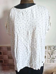🎁Buy 1, Get 1 Free🎁 L/ XL White TOP