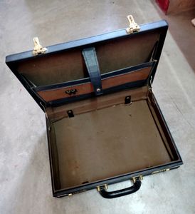 Jordan Premium Briefcase Suitcase