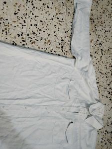 Classic White Button-Down Shirt(layering)