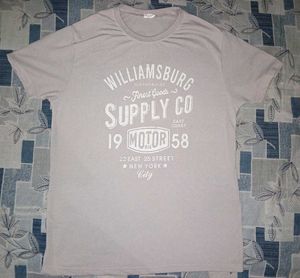 Williamsburg Graphic Tee