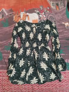 Crepe Top