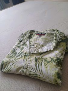 GINI AND JONY Light green tropical T-Shirt