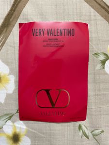 Valentino Sunscreen Foundation Sample
