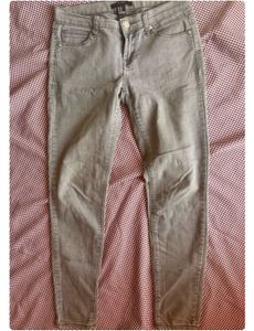 Set Of Forever 21 Skinny Jeans