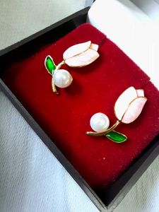 New Tulip- Pearl Earring