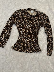 Fitted Beautiful Top💫