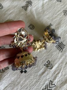☑️Grey bird Pearls Jhumka Earrings - new