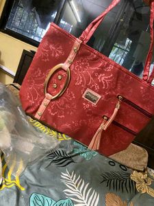 Elegant Floral Handbag