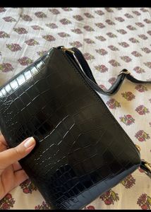 Sling Bag