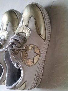 PARTY WEAR LIGHT WEIGHT SHOES (40-41 Size)