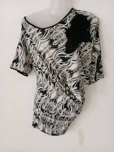 ONE OFF SHOULDER DRESS