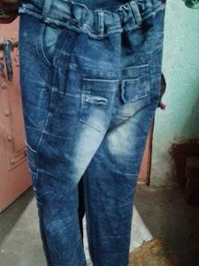 Stylish Distressed Denim Jeans