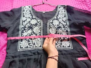Chikankari Short Kurti