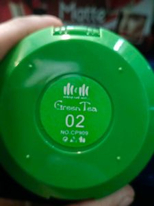 M&amp;M Green Tea Natural Makeup
