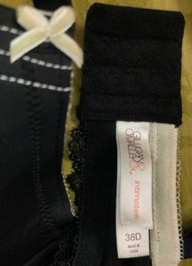 2Black Bras-Gillian O&#39;Malley Intimates &amp; Evolluve