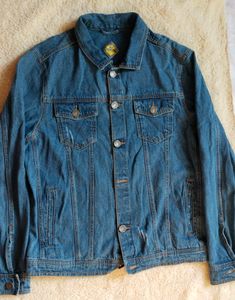 Men&#39;s Denim Jacket