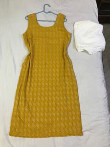 Simple Kurta Set Fits Bust 34-36
