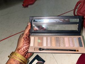 Eyeshadow Palate