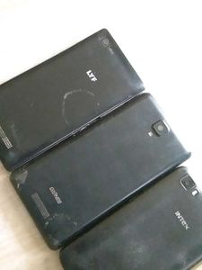 5 Combo Phones Dead And Broken