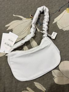 Savana White Shoulder Bag