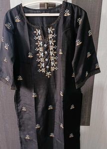 Chanderi Silk Embroiderd Kurta And Pant Set