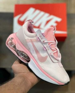 "Stylish Pink Nike Air Max Sneakers ✔
