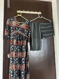 Desi Avatar Printed Kurta Set (Size S) 🌸
