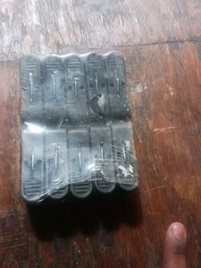 New He clothes clips