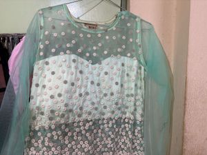 Party Were Dress With Good Condition