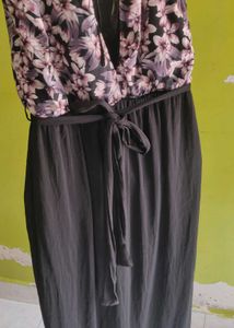 LONG BLACK GOWN/DRESS