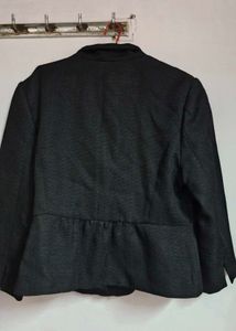 Chic Black Blazer