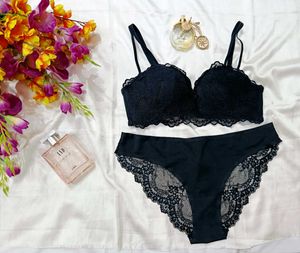 Lace Bra & Panty Set